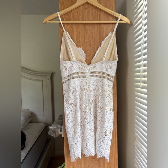 Remi Lace Mini Dress - Picture 7 of 16